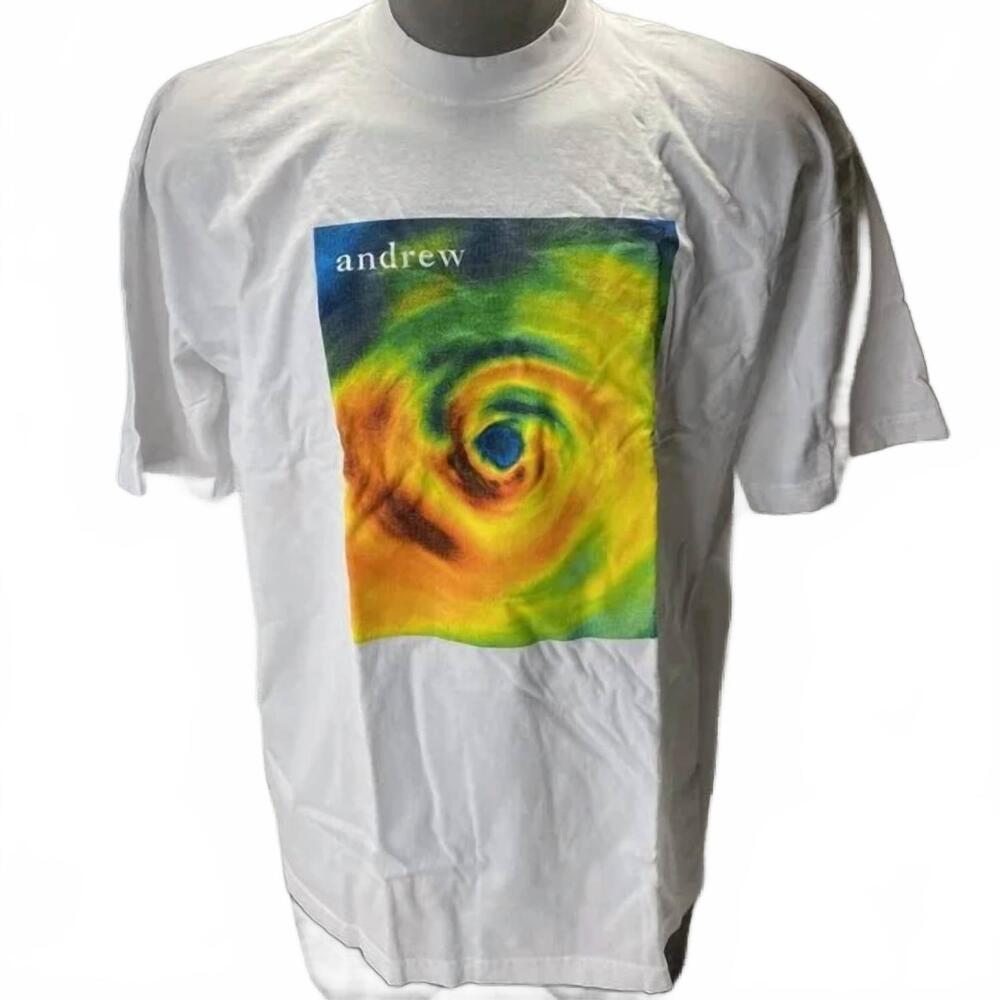 NEW ANDREW men’s graphic short sleeve tee in white
